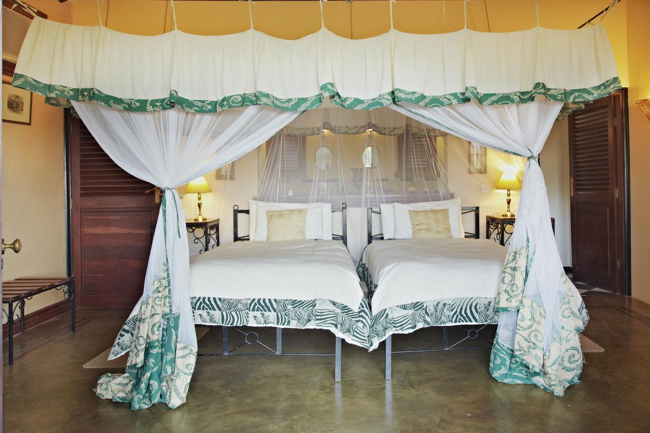 Stanley Safari Lodge 利文斯顿 外观 照片