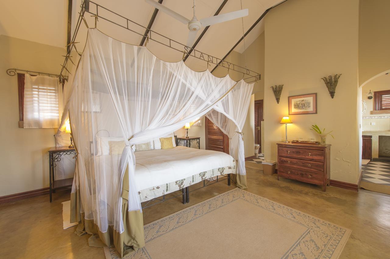 Stanley Safari Lodge 利文斯顿 外观 照片
